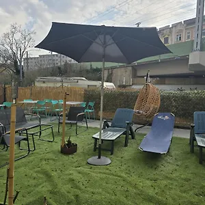 Loevly Shared 6br With Garden Near Danube & Millenium Apartament